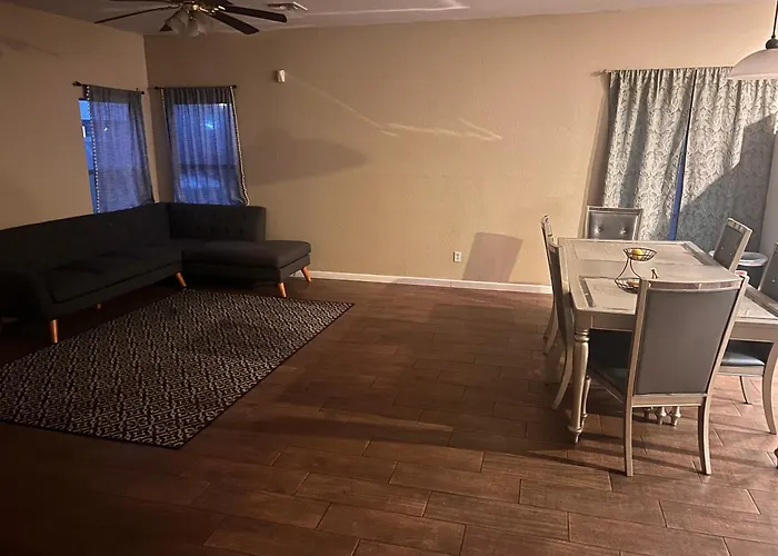 West Value 1 Bennet Homestay